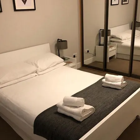 Modern And Stylish By Grand Canal Apartment Dublin