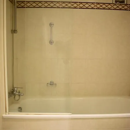 Modern And Stylish By Grand Canal Apartment *