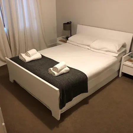 Modern And Stylish By Grand Canal * Dublin